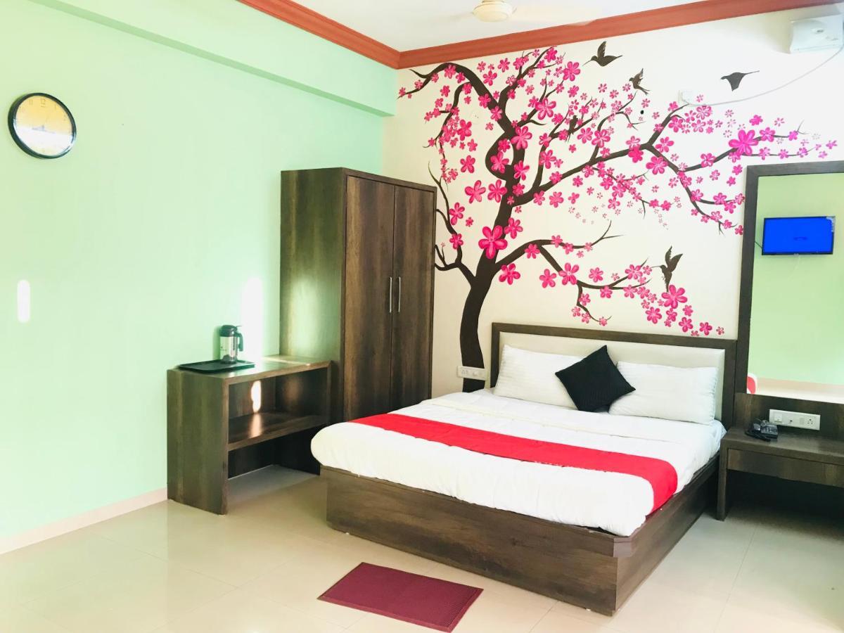 Staymaker Prakash International Gonikoppal Ngoại thất bức ảnh