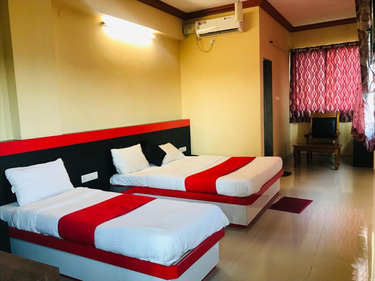 Staymaker Prakash International Gonikoppal Ngoại thất bức ảnh