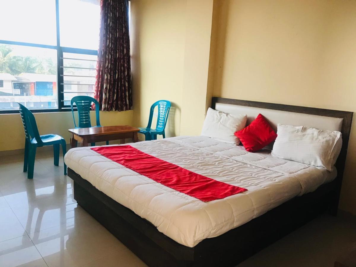 Staymaker Prakash International Gonikoppal Ngoại thất bức ảnh
