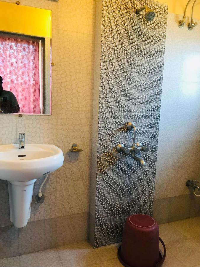 Staymaker Prakash International Gonikoppal Ngoại thất bức ảnh