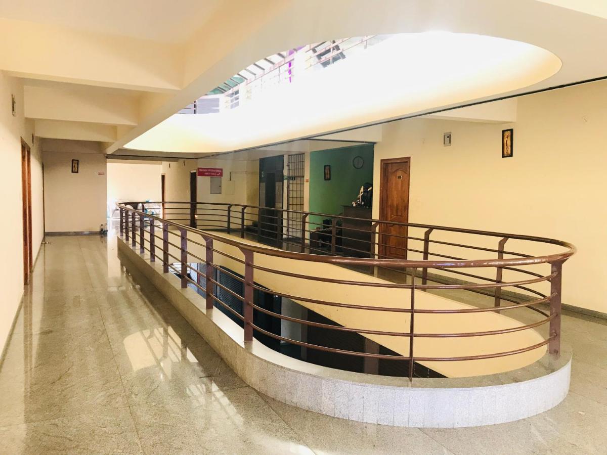 Staymaker Prakash International Gonikoppal Ngoại thất bức ảnh