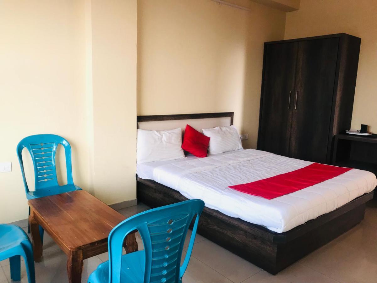 Staymaker Prakash International Gonikoppal Ngoại thất bức ảnh
